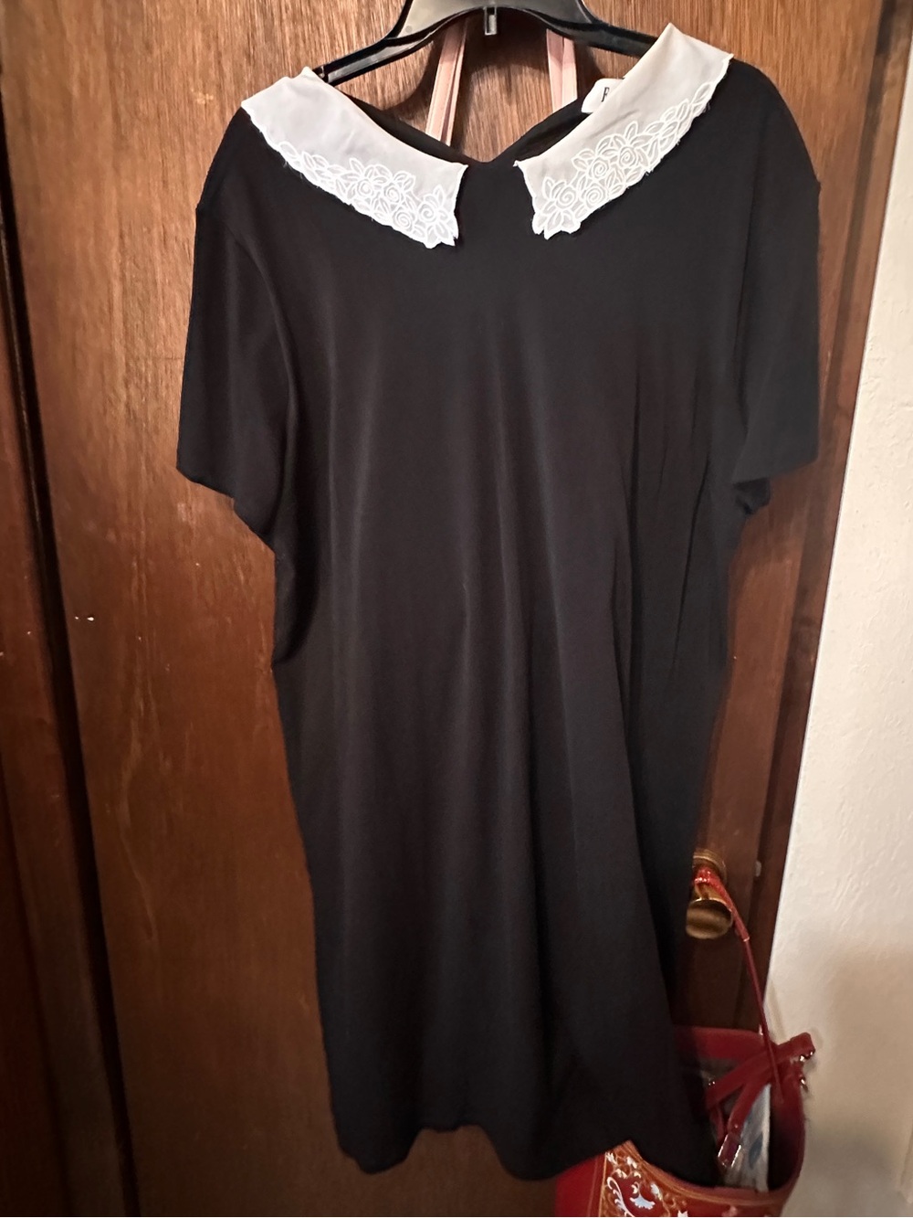 Elle Black Tunic Top with White Lace Collar